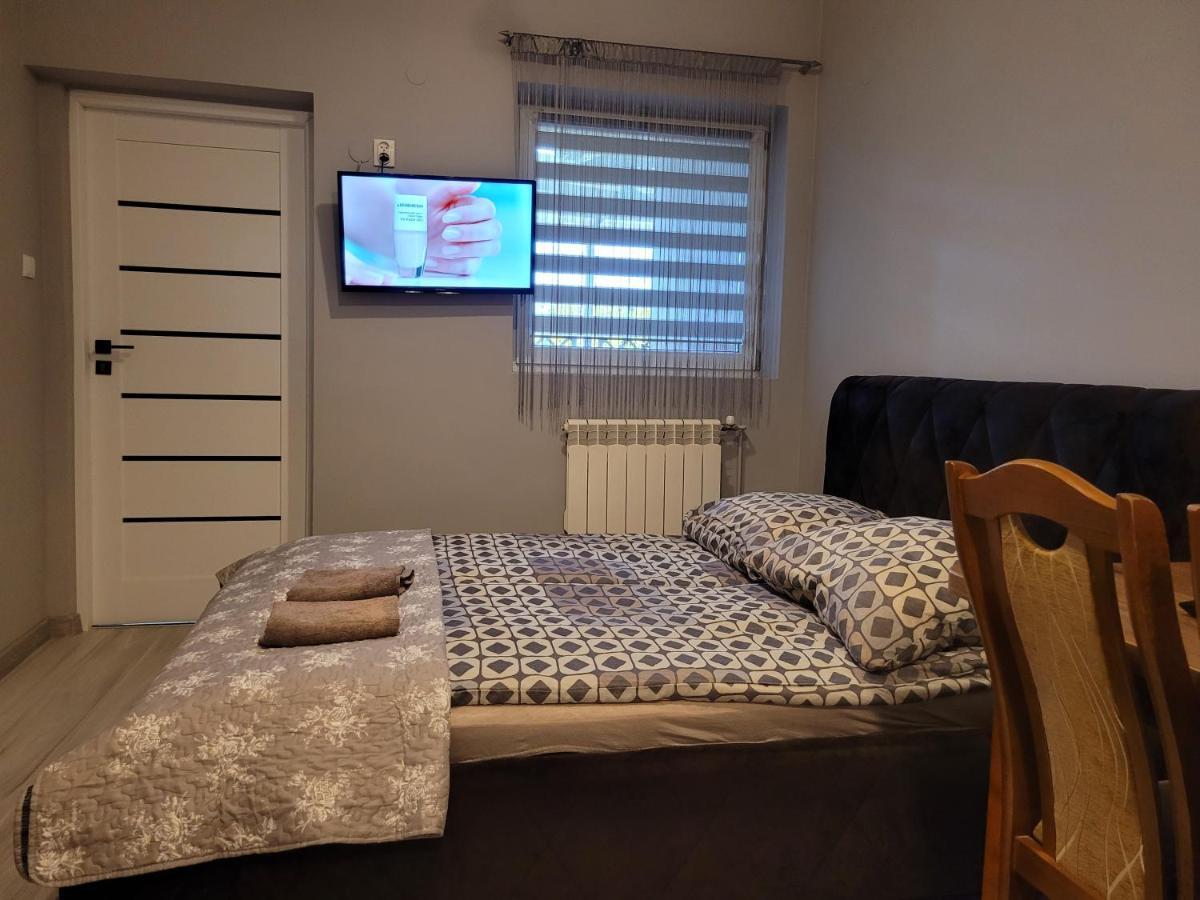 Sebar Hotel Gorzyce  Buitenkant foto
