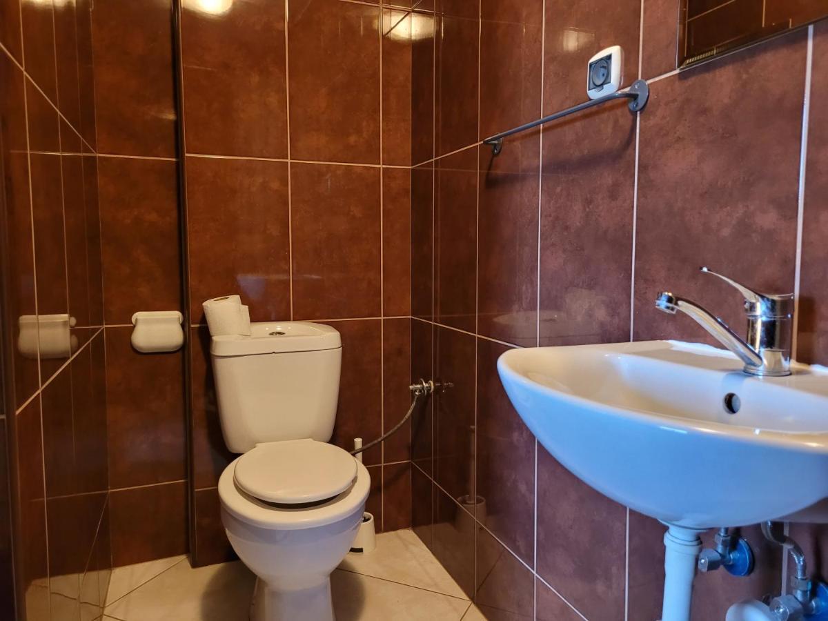 Sebar Hotel Gorzyce  Buitenkant foto